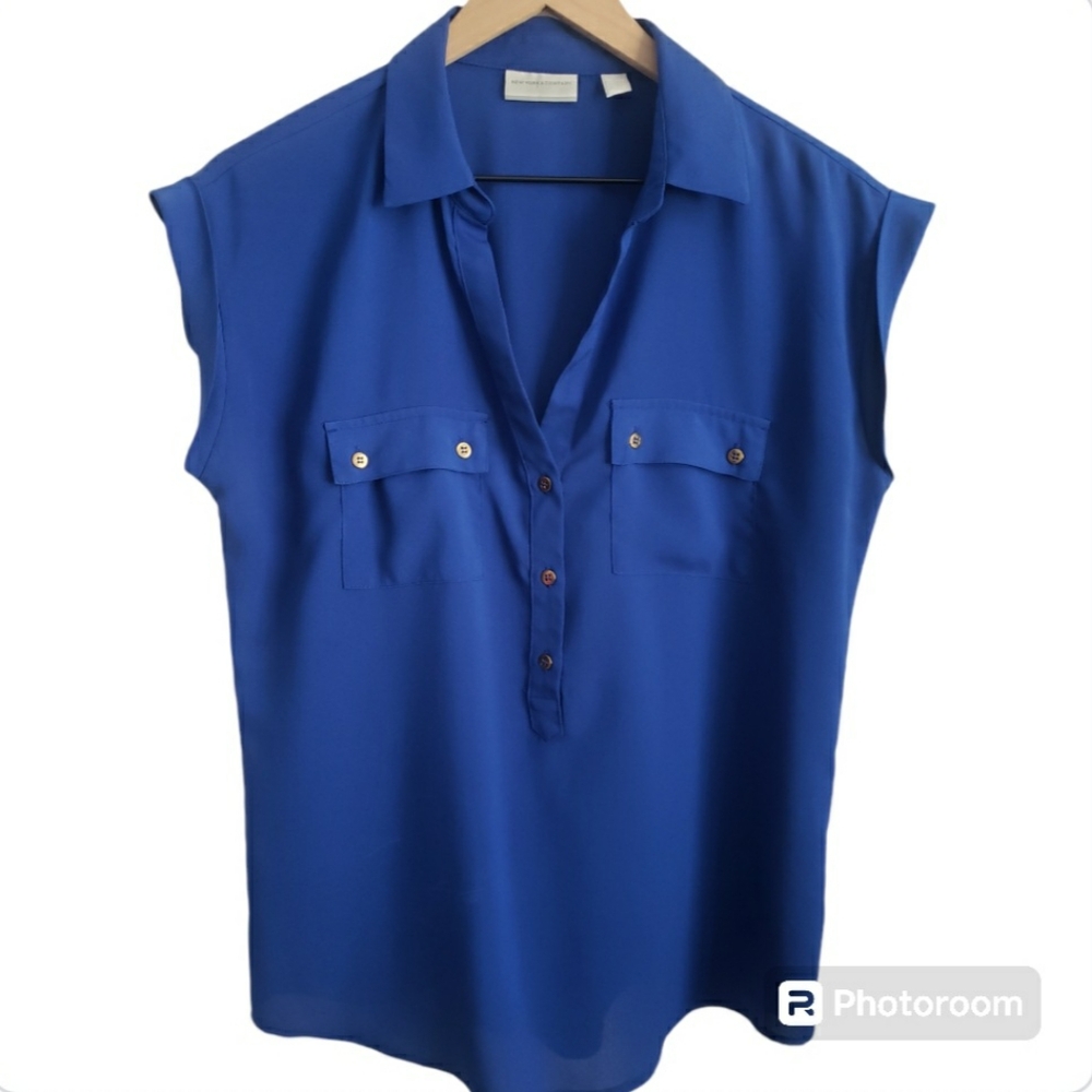 New York & Co Short Sleeve Blue Woman's Collared Blouse with Gold Button-Size  M